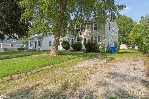 308 S 12th ST, Clear Lake, IA 50428