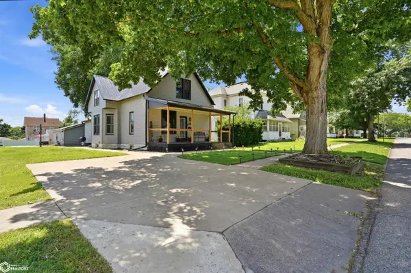 413 E Wheeler ST, West Burlington, IA 52655