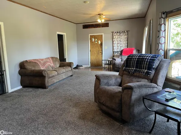 521 S 2nd ST, Albia, IA 52531