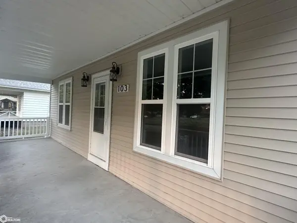 103 S Clark ST, Winfield, IA 52659