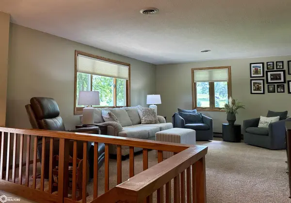 110 E Division ST, Audubon, IA 50025