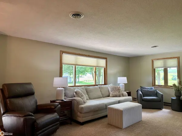 110 E Division ST, Audubon, IA 50025