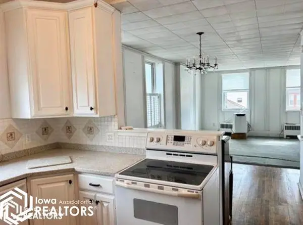 120 S Main ST, Fairfield, IA 52556