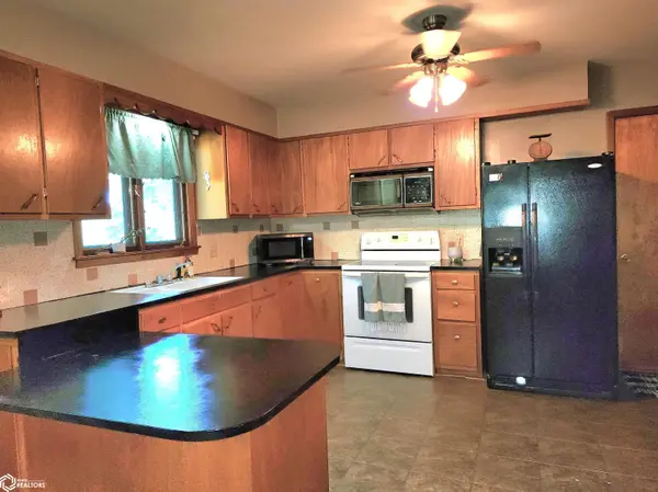 414 S Washington ST, Corydon, IA 50060