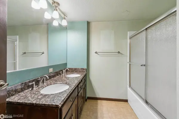 224 N Harrison ST, Stuart, IA 50250-3007