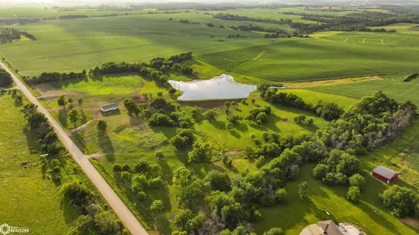 15215 Bear Creek Rd., Earlham, IA 50072