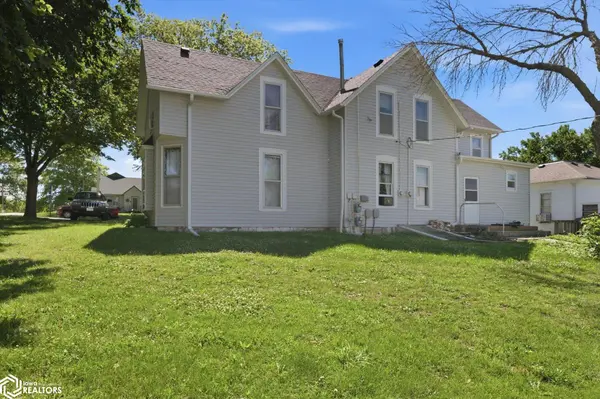 152 S Walnut ST, Avoca, IA 51521