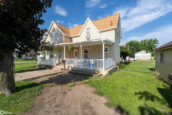 416 Oswego ST, Tama, IA 52339