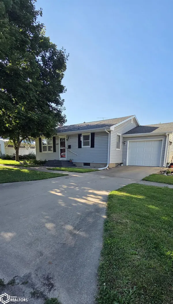 507 3rd AVE, Ackley, IA 50601