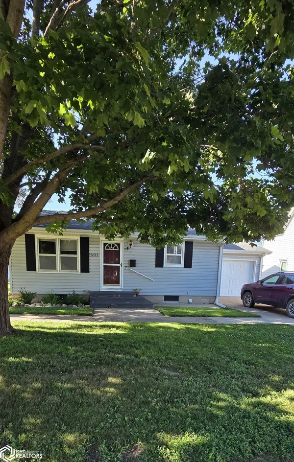 507 3rd AVE, Ackley, IA 50601