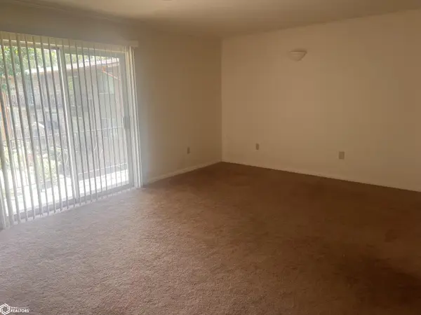 408 N D Unit 3G ST #3G, Fairfield, IA 52556