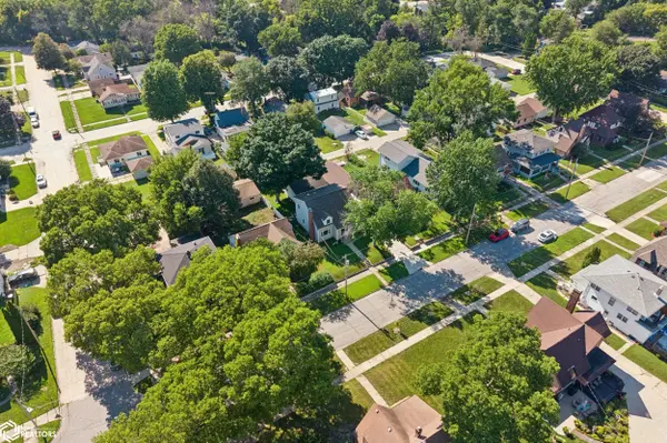 212 S Vermont AVE, Mason City, IA 50401