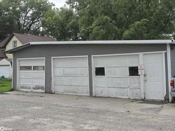 1110 Hamilton AVE, Grinnell, IA 50112