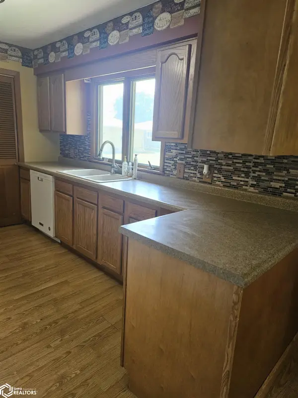 614 Bell CT, Algona, IA 50511