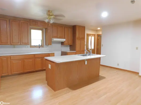 401 Main ST, Deloit, IA 51441