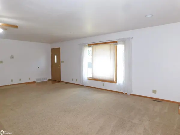 401 Main ST, Deloit, IA 51441