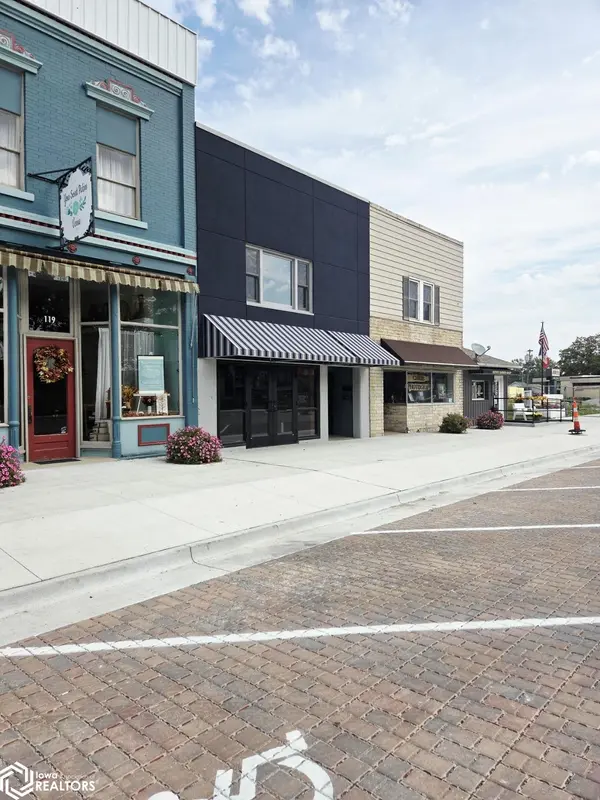 117 W Washington ST, Osceola, IA 50213