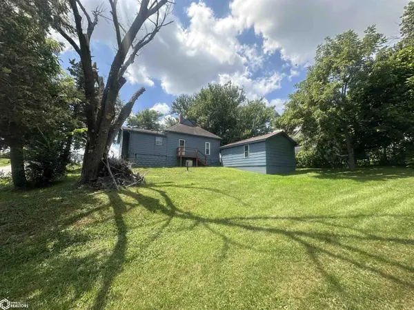 1402 Washington ST, Unionville, MO 63565