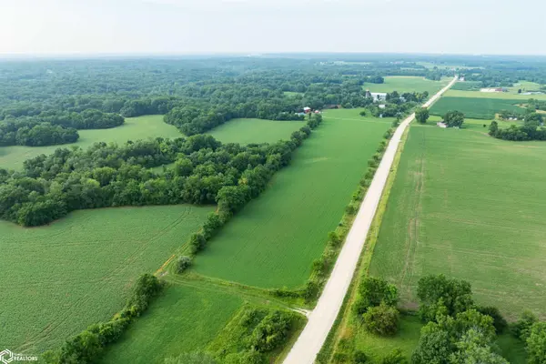 14500 Irish Ridge RD, Burlington, IA 52601