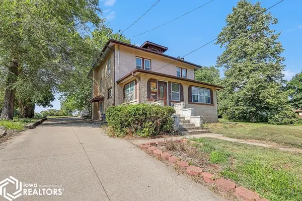 401 K AVE, Oskaloosa, IA 52577