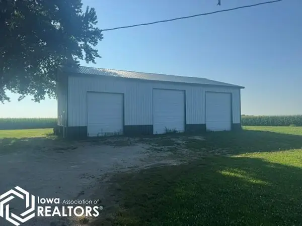 2426 River RD, Algona, IA 50511