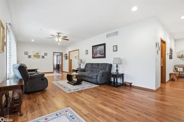 2505 Diamond Ridge DR, Burlington, IA 52601