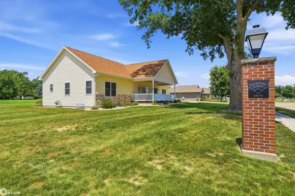 2505 Diamond Ridge DR, Burlington, IA 52601