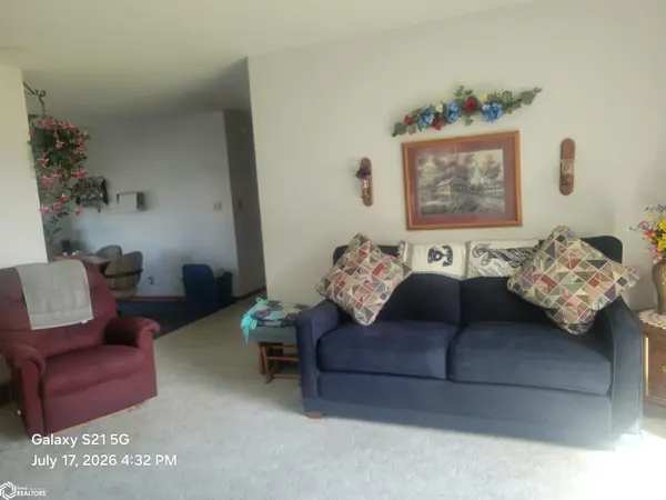 800 N Fillmore ST, Mount Ayr, IA 50854