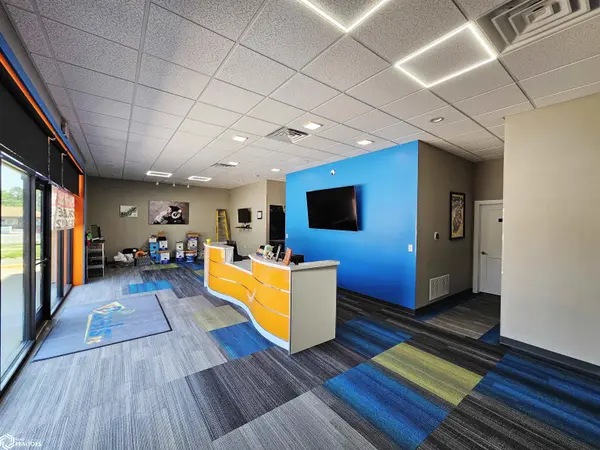 2535 Mount Pleasant ST #Suite 100, Burlington, IA 52601