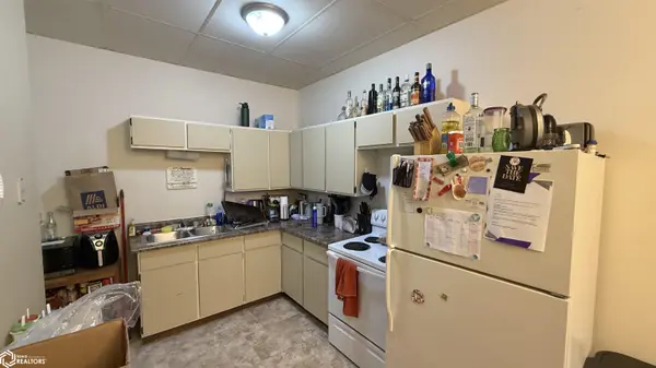 402 7th ST, Mason City, IA 50401