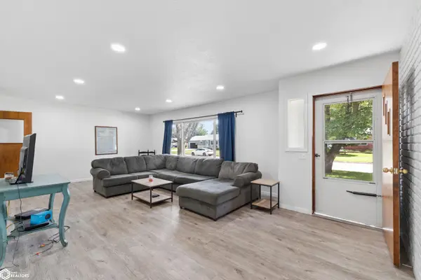 1240 Maben AVE, Garner, IA 50438