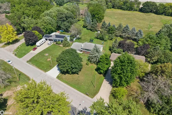 1353 Plymouth RD, Mason City, IA 50401