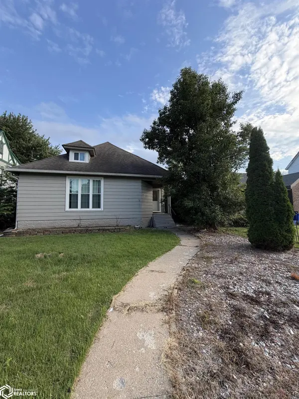 176 E Alta Vista AVE, Ottumwa, IA 52501