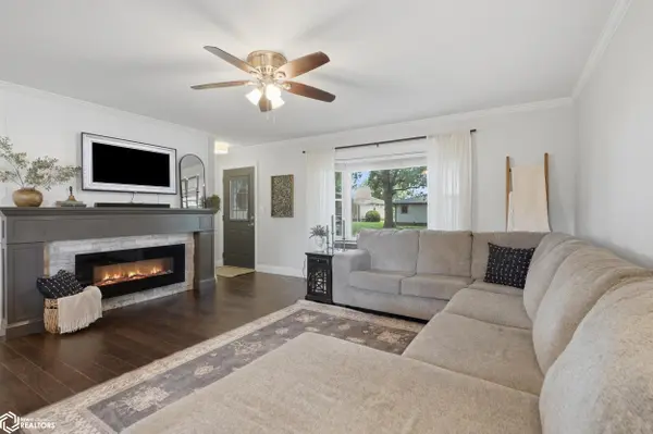 519 S 2Nd AVE, Danville, IA 52623