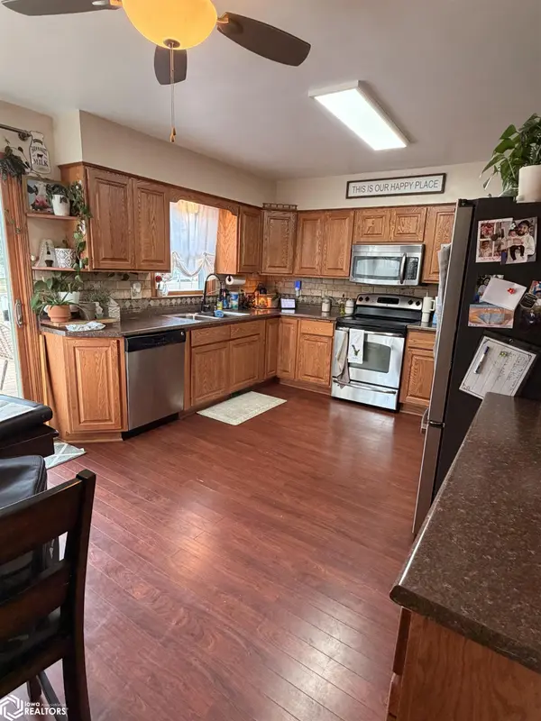 300 Oak AVE, Schleswig, IA 51461