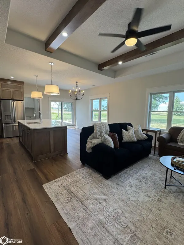 2001 W River DR, Humboldt, IA 50548