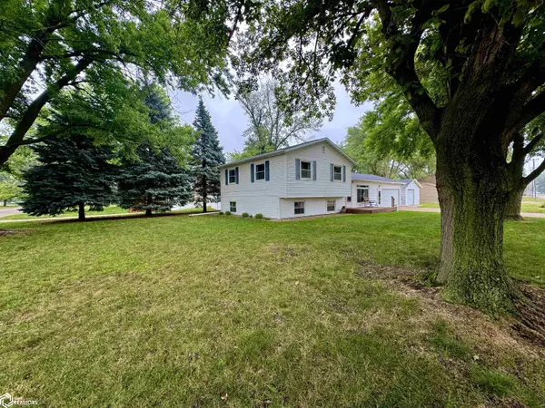 1414 Jasper ST, Onawa, IA 51040