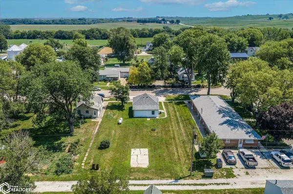 207 N Clark ST, Dow City, IA 51528