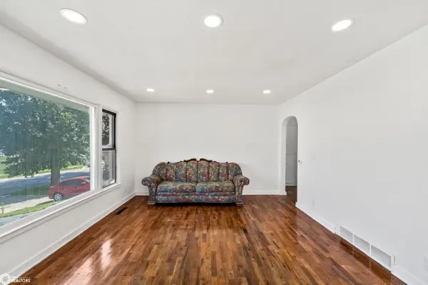 509 E Main ST, Marshalltown, IA 50158