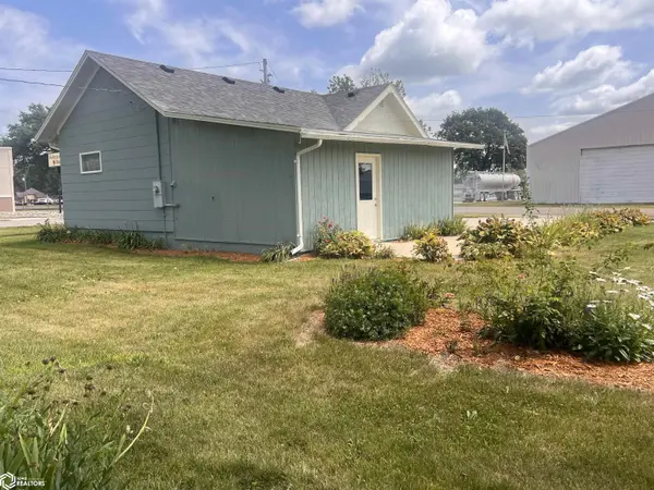200-202 W Main ST, Richland, IA 52585