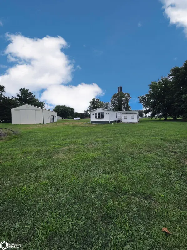 205 Illinois ST, Elvaston, IL 62334