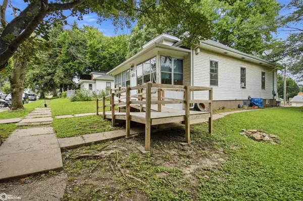 1504 Grove ST, Burlington, IA 52601