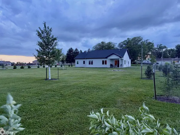 839 S 3Rd ST, Montezuma, IA 50171