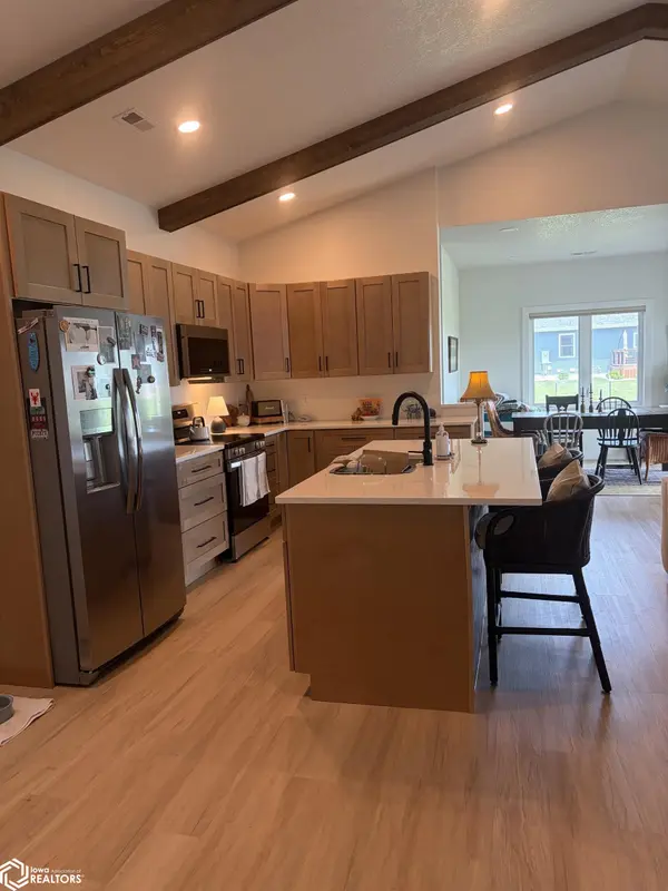 839 S 3Rd ST, Montezuma, IA 50171