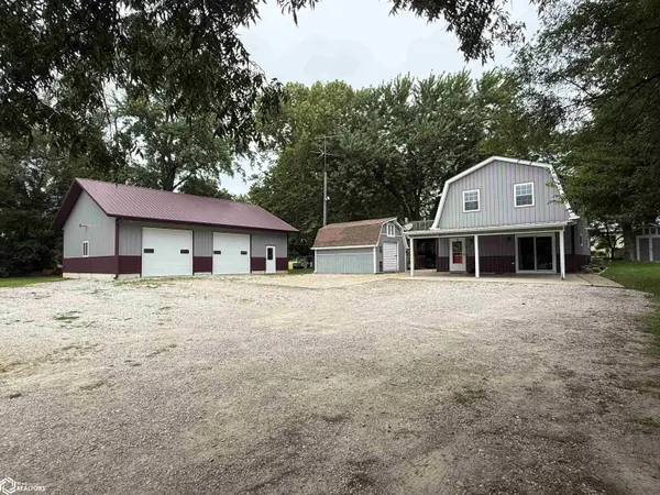 205 W Jackson St, Salem, IA 52649
