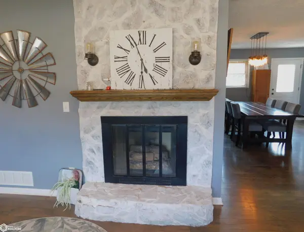 2114 Crestview DR, Denison, IA 51442