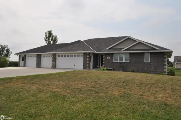 800 E 30th ST, Carroll, IA 51401