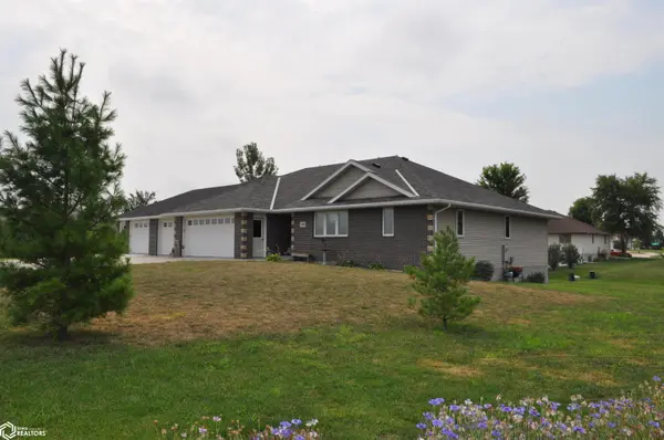 800 E 30th ST, Carroll, IA 51401