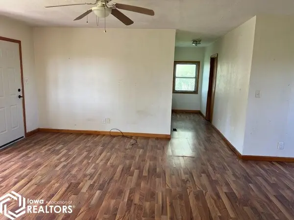 28076 690th AVE, Colo, IA 50056