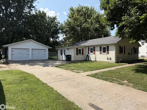 605 S Walnut ST, Mount Pleasant, IA 52641